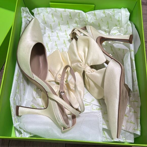 Sam Edelman Halie Bow Heel - Picture 5 of 5